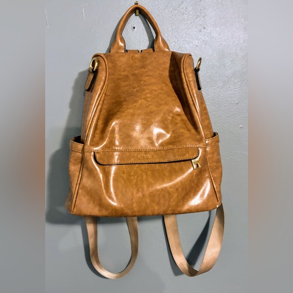 Click Backpack - Picture 2 of 16